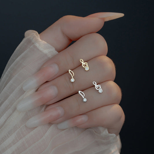 Charming Earring for Any Occasion