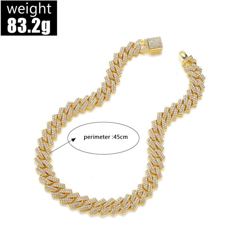 Elegant Gold Necklace for Every Occasion