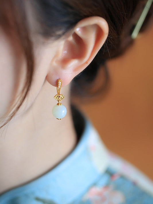 Elegant Silver Earring for Every Occasion
