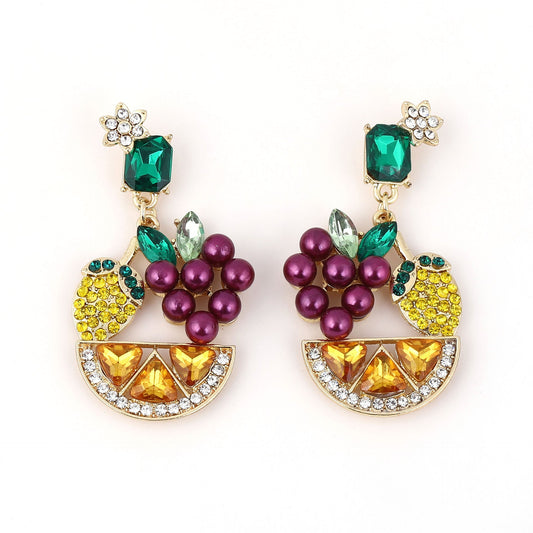 Classic Pearl Earring with Timeless Appeal