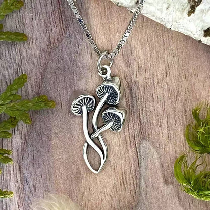 Classic Necklace with Timeless Appeal