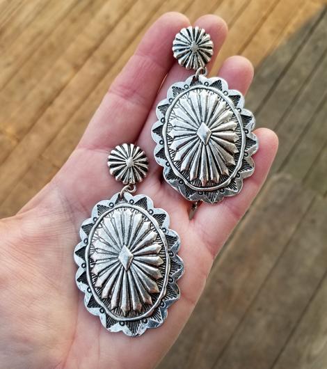 Stunning Earring for Daily Wear