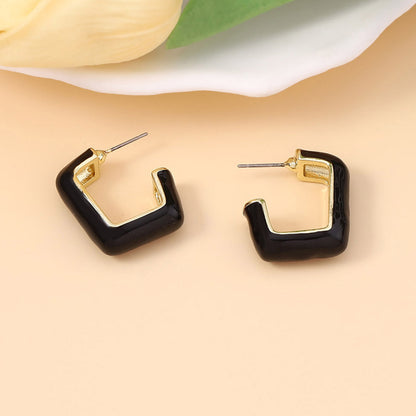 Classic Earring with Timeless Appeal