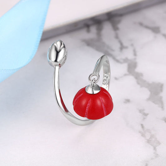 Classic Silver Ring with Timeless Appeal