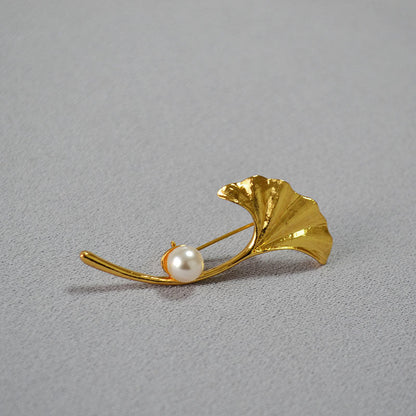 Beautiful Gold Piece with Unique Style