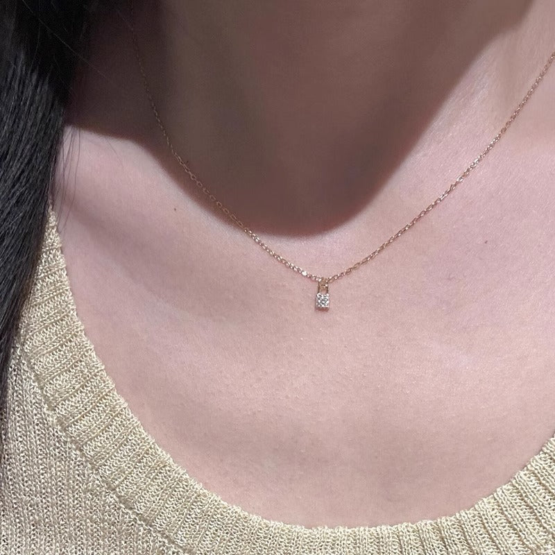 Stunning Necklace for Daily Wear