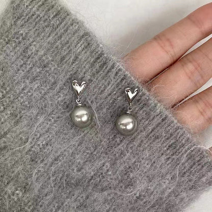 Stunning Pearl Earring for Daily Wear