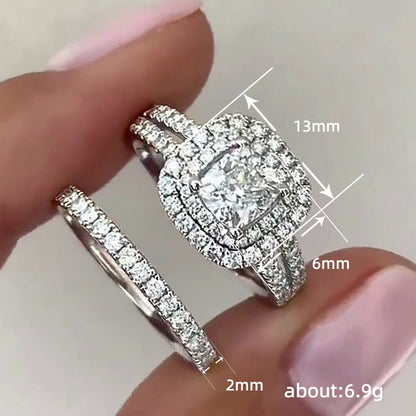 Beautiful Set with Unique Style