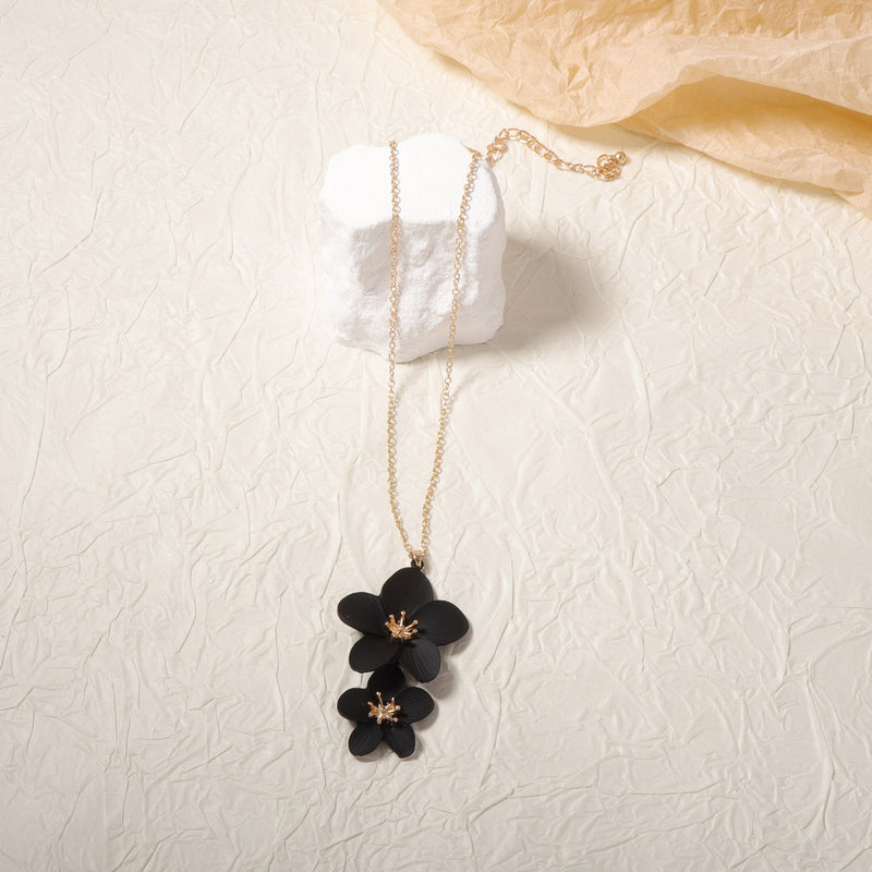 Classic Necklace with Timeless Appeal