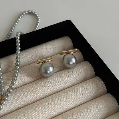 Classic Pearl Earring with Timeless Appeal