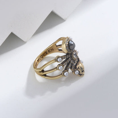 Stunning Gold Ring for Daily Wear