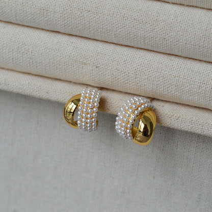 Beautiful Gold Earring with Unique Style