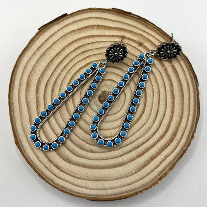 Charming Earring for Any Occasion