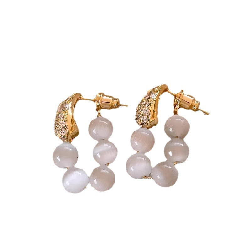 Charming Pearl Earring for Any Occasion