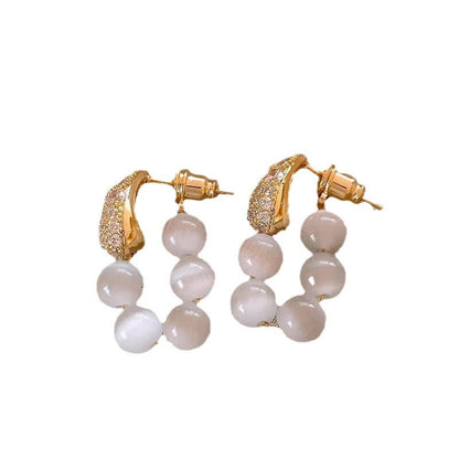 Charming Pearl Earring for Any Occasion