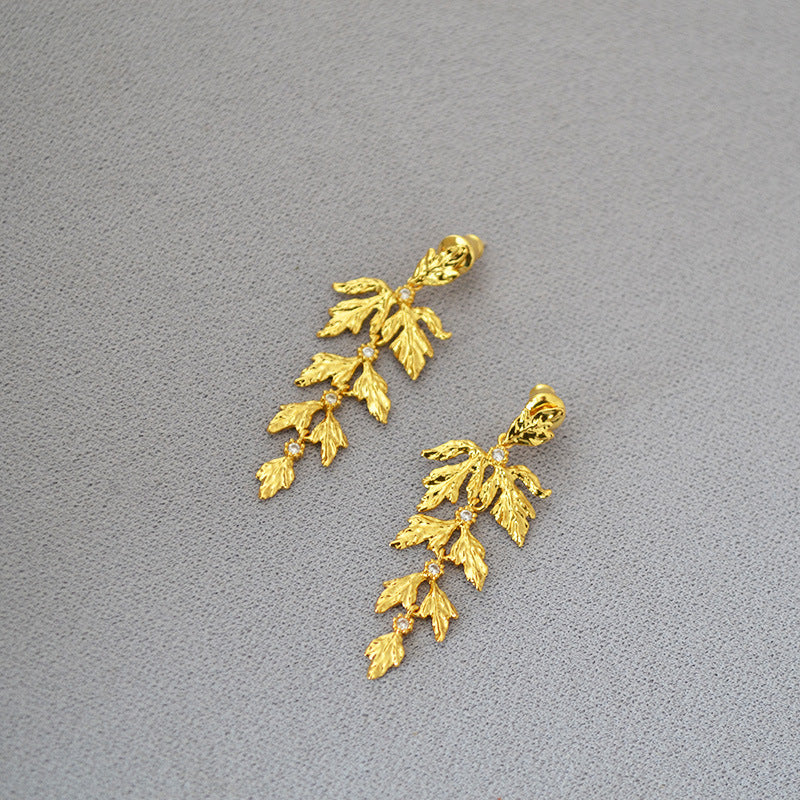 Vintage Handmade Gold Earring