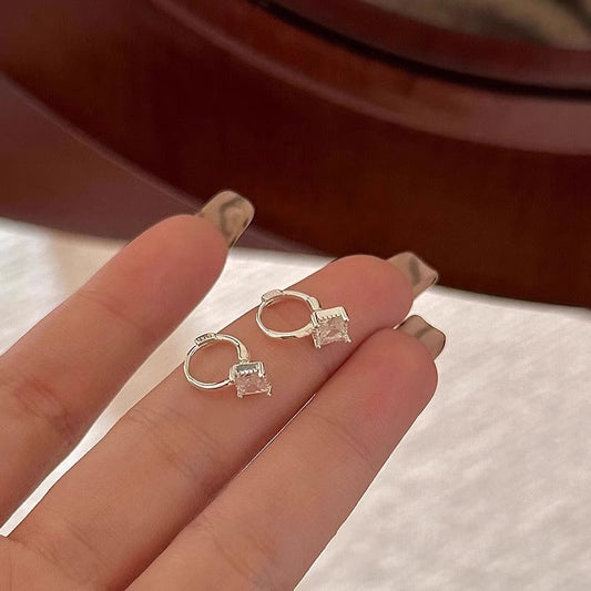 Romantic Earring for Special Moments
