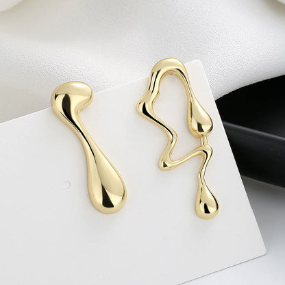 Elegant Gold Earring for Every Occasion