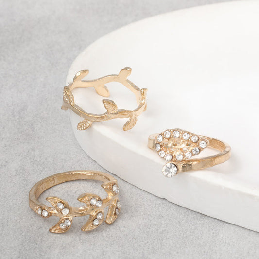 Classic Gold Ring with Timeless Appeal