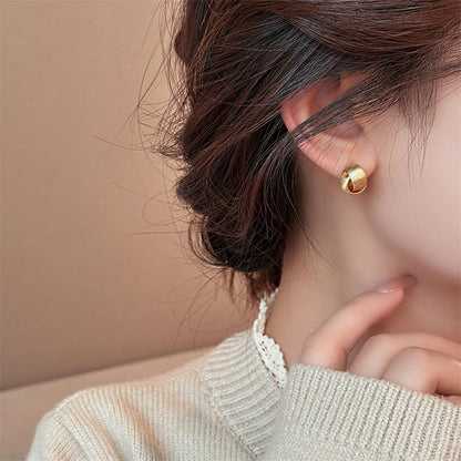 Beautiful Gold Earring with Unique Style
