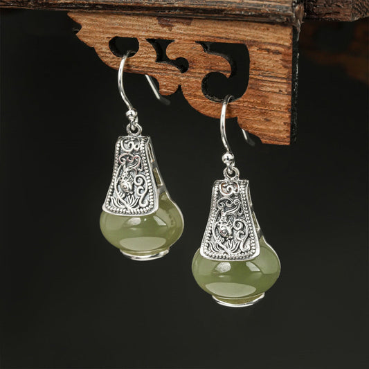 Elegant Silver Earring for Every Occasion