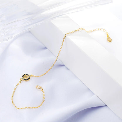 Charming Gold Bracelet for Any Occasion