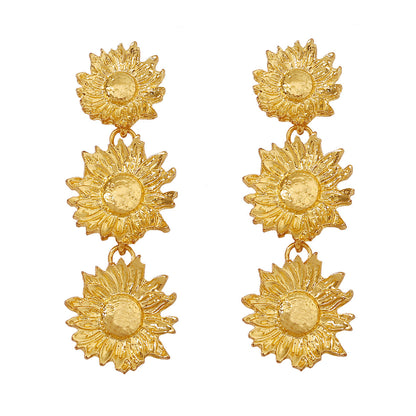 Classic Earring with Timeless Appeal