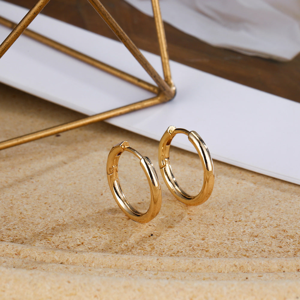 Elegant Gold Earring for Every Occasion