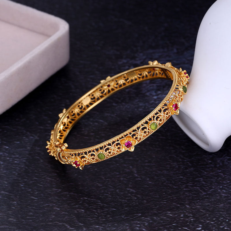Stunning Gold Bracelet for Daily Wear