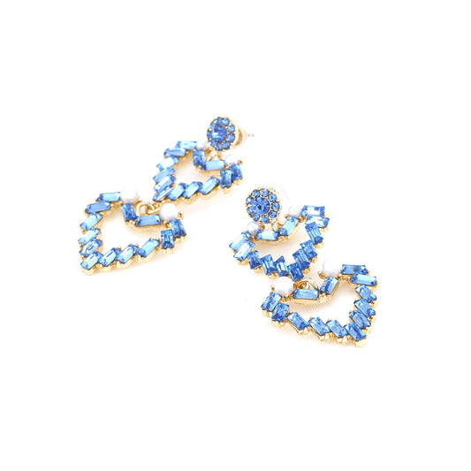 Charming Earring for Any Occasion