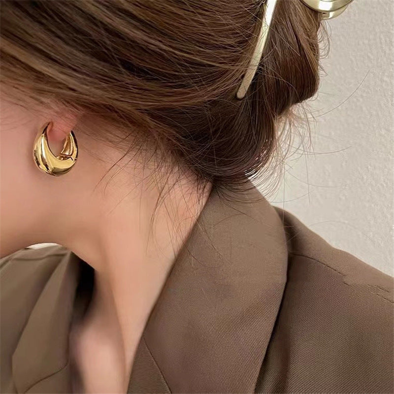 Classic Earring with Timeless Appeal