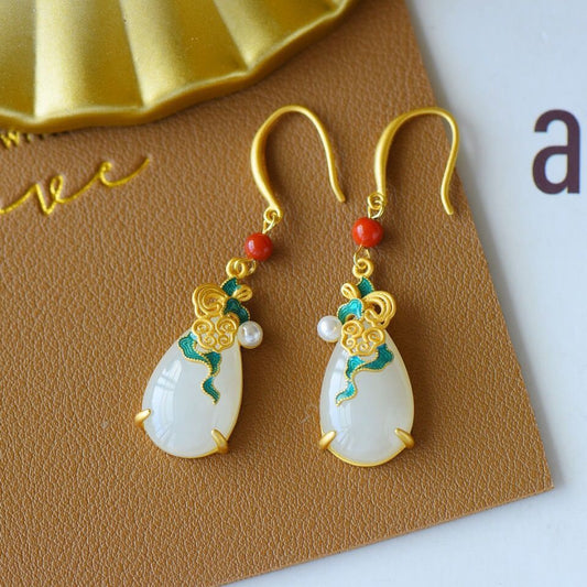 Beautiful Pearl Earring with Unique Style