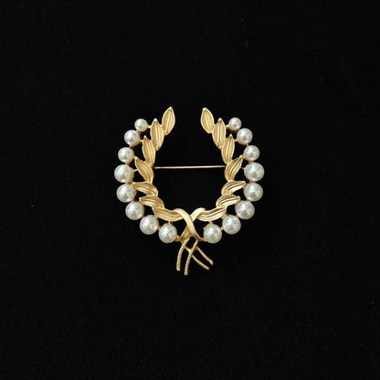 Romantic Pearl Piece for Special Moments