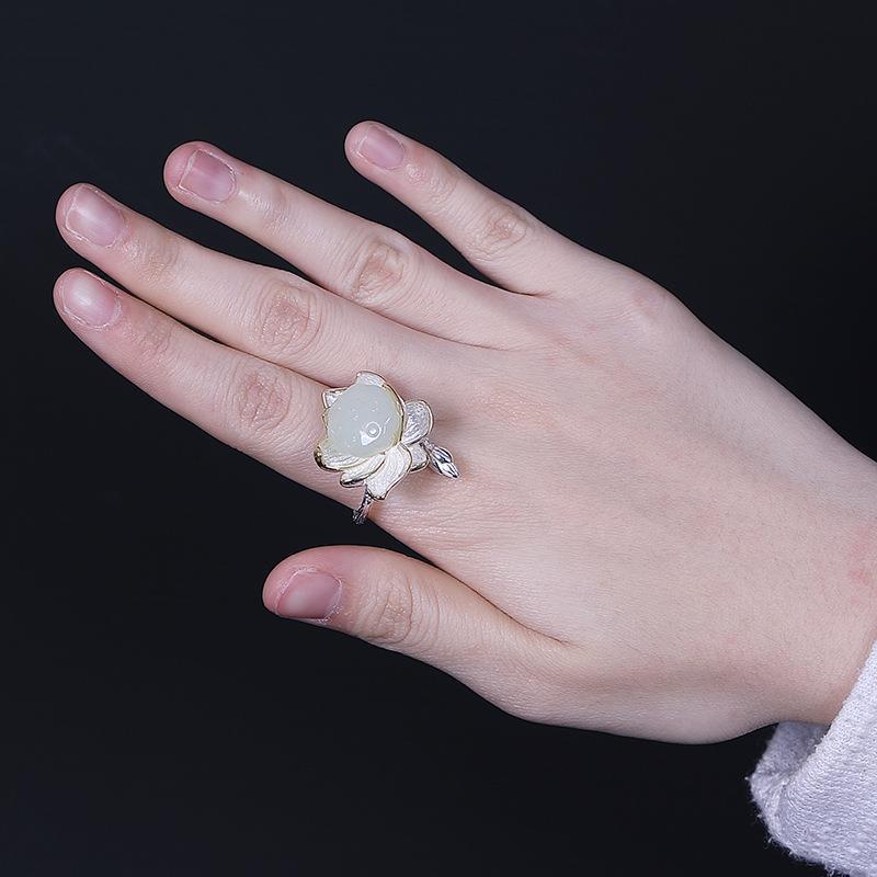 Charming Gold Ring for Any Occasion