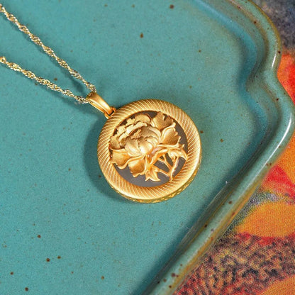 Elegant Silver Necklace for Every Occasion
