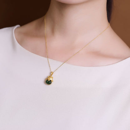 Beautiful Gold Necklace with Unique Style