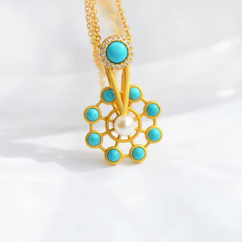 Beautiful Gold Necklace with Unique Style