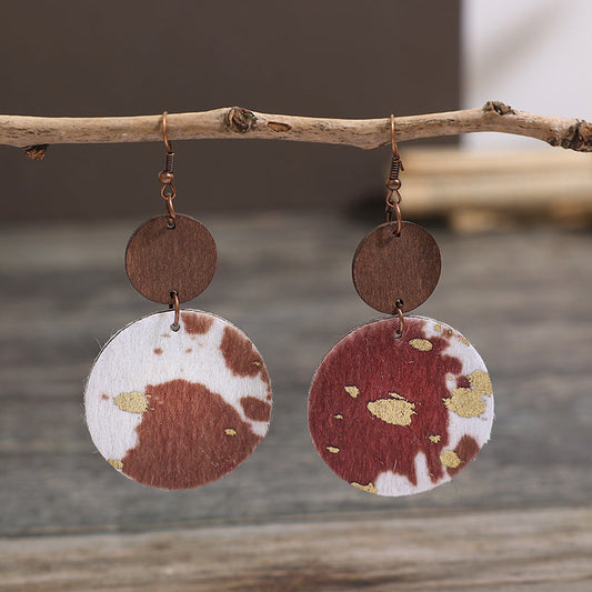 Charming Gold Earring for Any Occasion