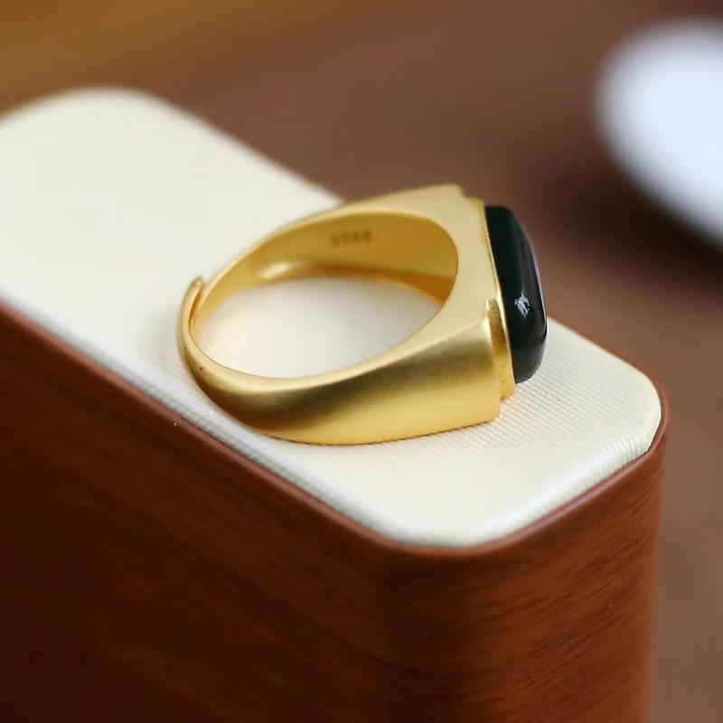 Charming Silver Ring for Any Occasion