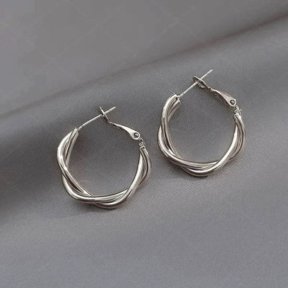 Beautiful Silver Earring with Unique Style