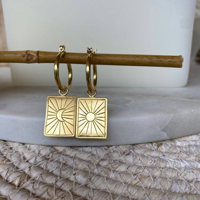 Vintage Handmade Gold Earring