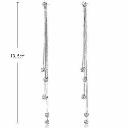 Charming Earring for Any Occasion