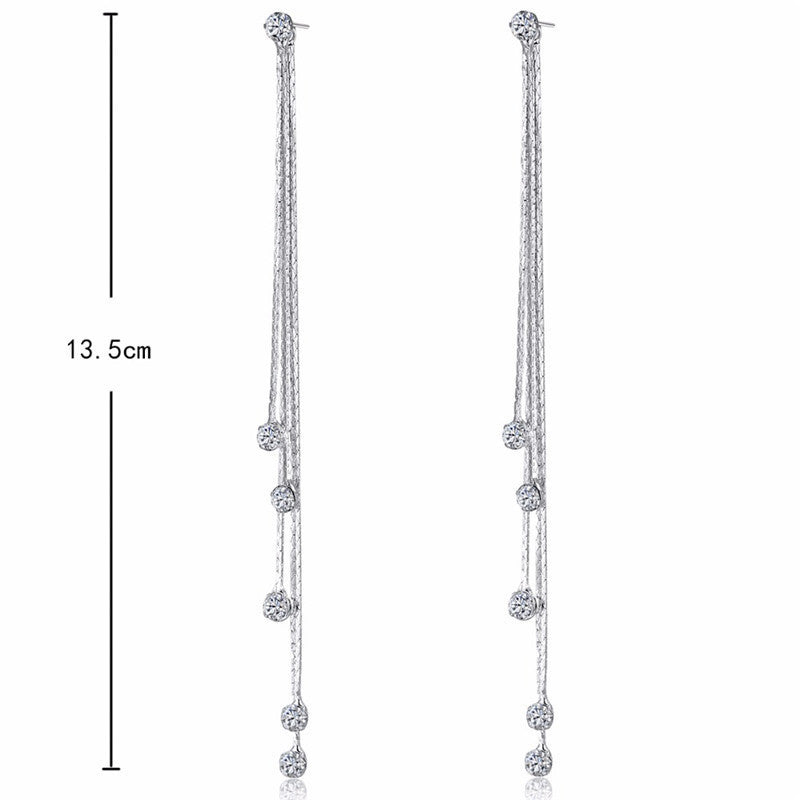 Charming Earring for Any Occasion