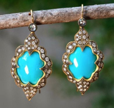 Charming Earring for Any Occasion
