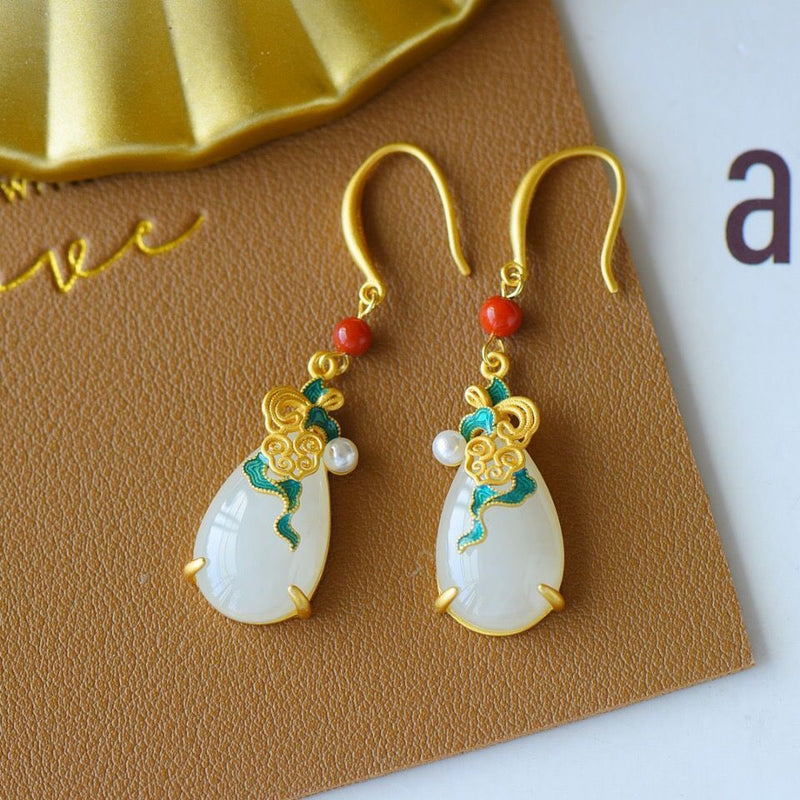 Beautiful Pearl Earring with Unique Style