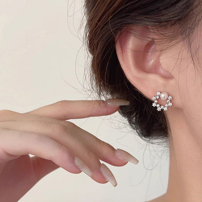 Stunning Pearl Earring for Daily Wear
