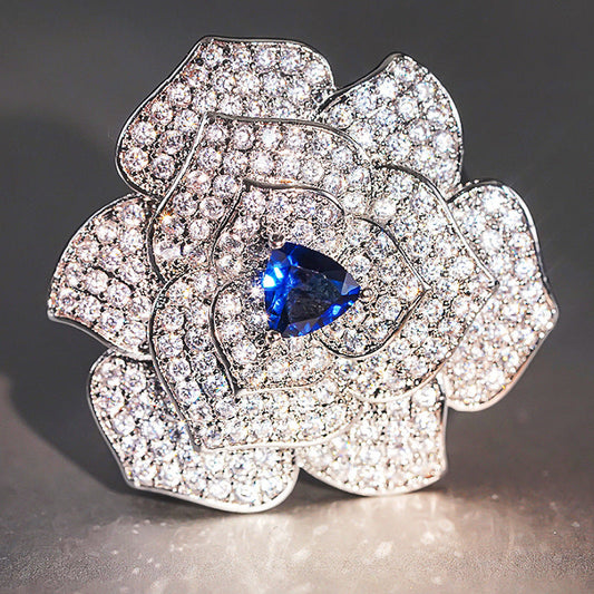 Charming Piece for Any Occasion