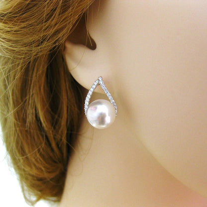 Delicate Artisan Pearl Earring