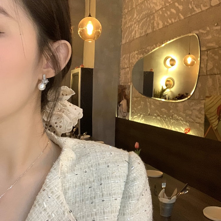 Classic Pearl Earring with Timeless Appeal