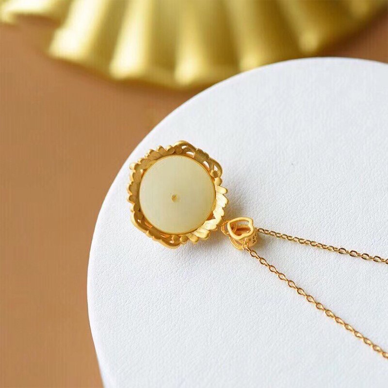 Romantic Gold Pendant for Special Moments